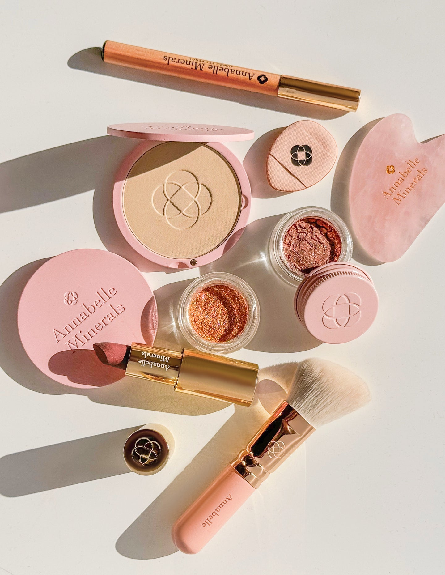 Kosmetyki Annabelle Minerals w urodzinowej aranżacji beauty