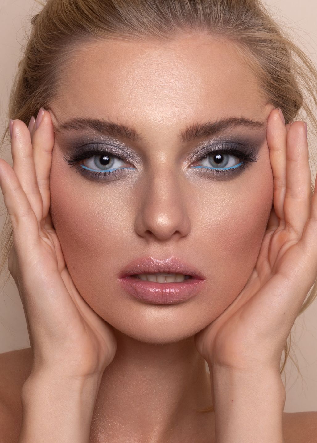 Makijaż oka wykonany cieniem mineralnym Platinum Annabelle Minerals