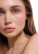 Makijaż z różem mineralnym Rose Annabelle Minerals